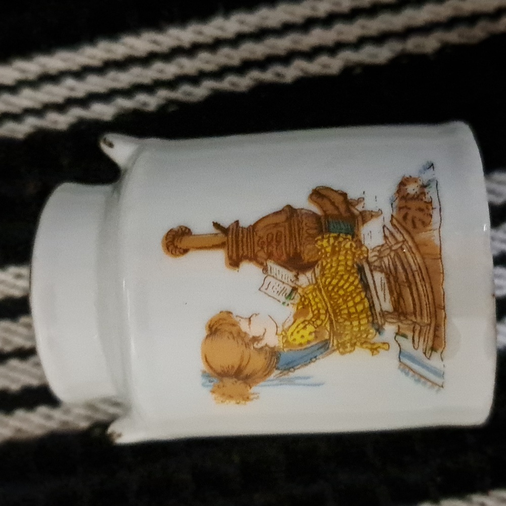 Vintage toothpicks holder 1976